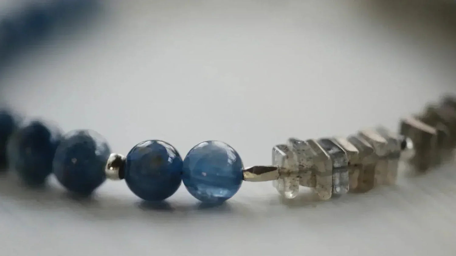 Handmade Crystal Bracelets: The Perfect Blend of Art and Energy