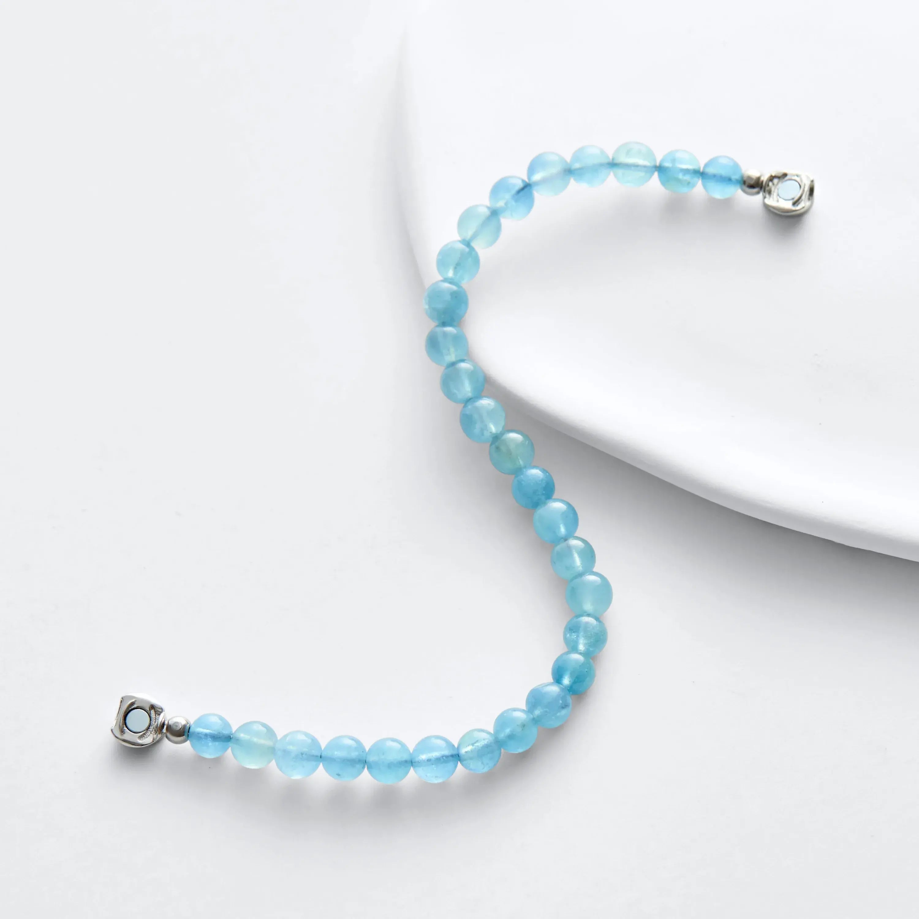 Deep-color Aquamarine Magnetic Clasp Bracelet