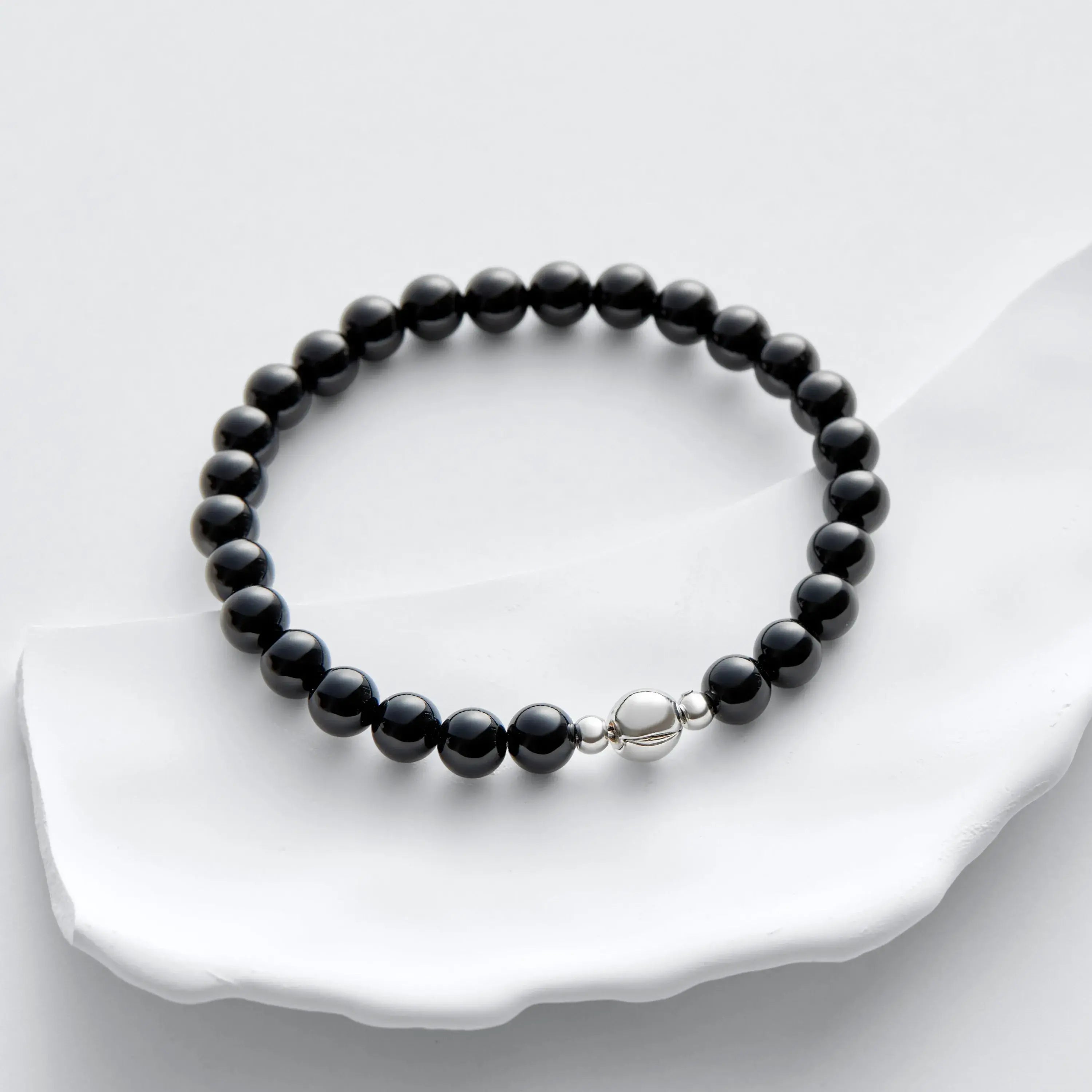 Awakendust Osidian Magnetic Clasp Bracelet