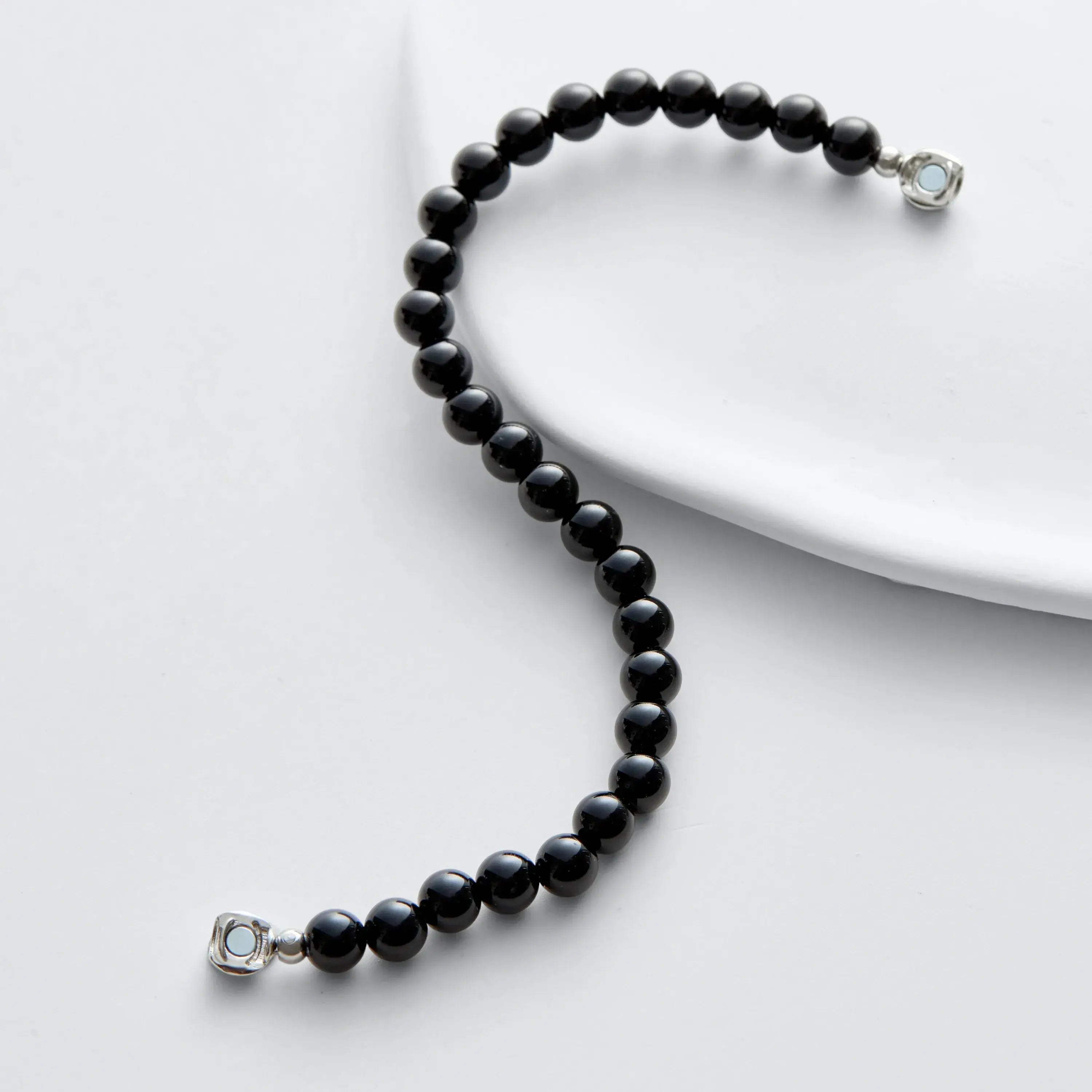 Awakendust Osidian Magnetic Clasp Bracelet