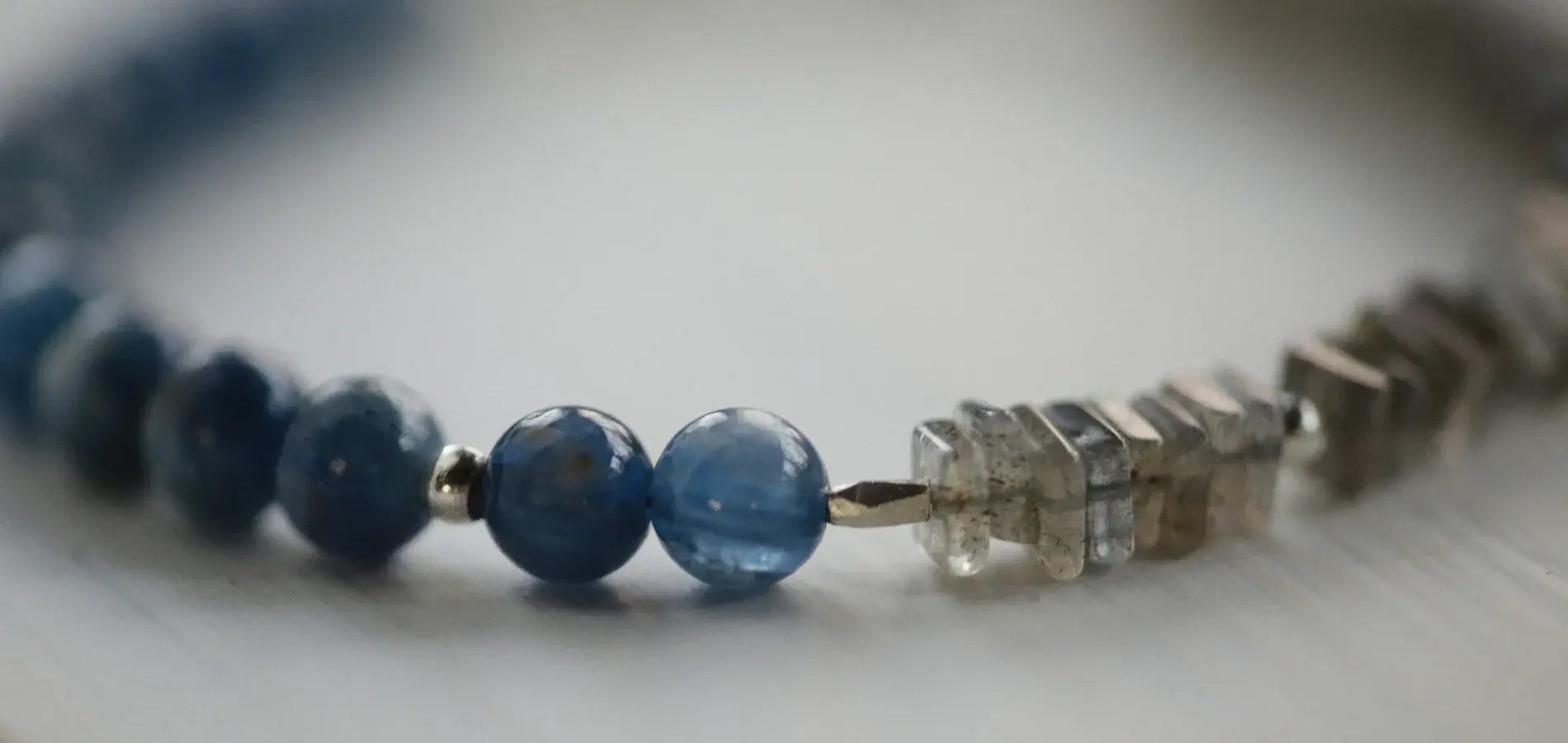 Handmade Crystal Bracelets: The Perfect Blend of Art and Energy
