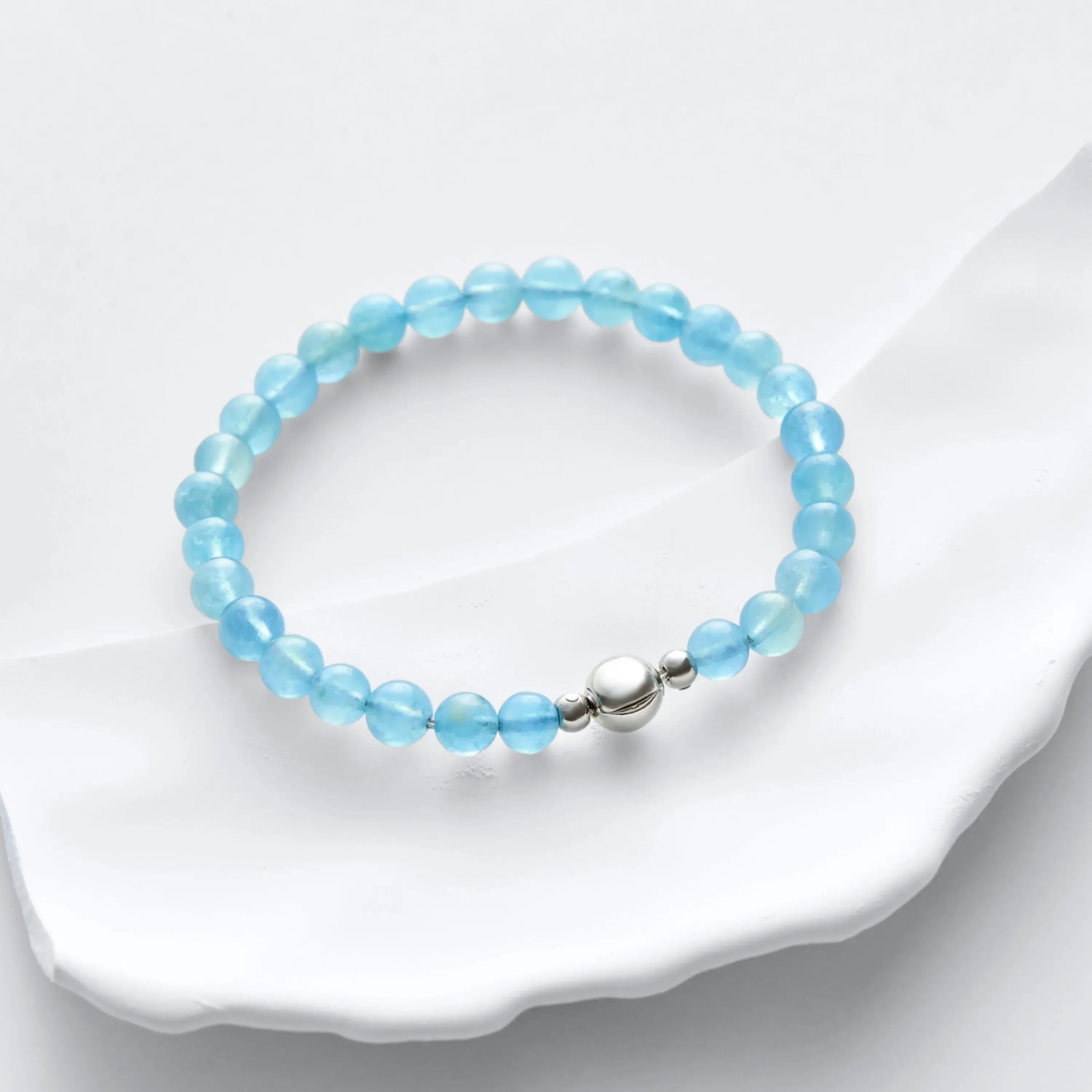 Deep-color Aquamarine Magnetic Clasp Bracelet