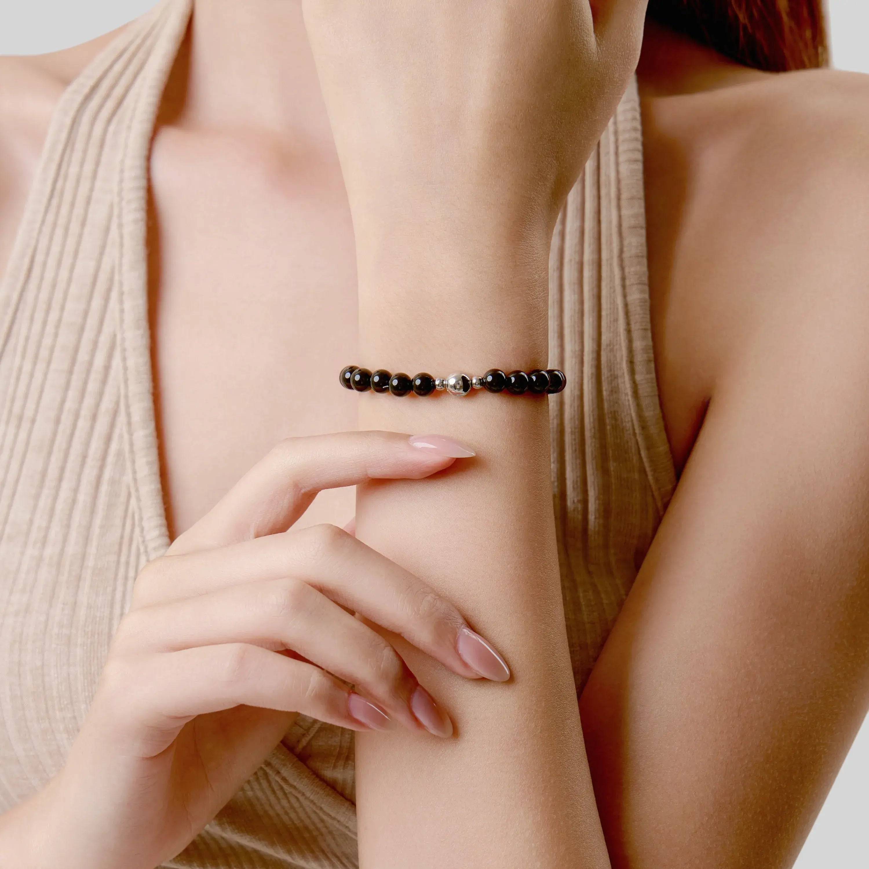 Awakendust Osidian Magnetic Clasp Bracelet